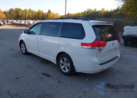 2014 Toyota Sienna Le V6 8 Passenger from USA, damaged, VIN 5TDKK3DC4ES515709